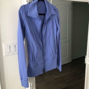 Lululemon Sweater in lilac blue Size 6